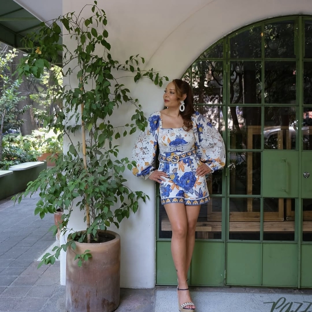 Farm Rio Floral Romper - Picture 2 of 8